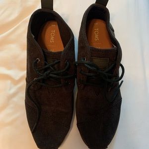 Toms like new black corduroy shoes